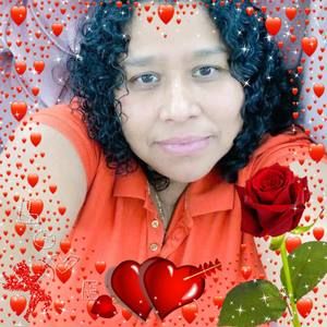 Meet your Posher, Juana